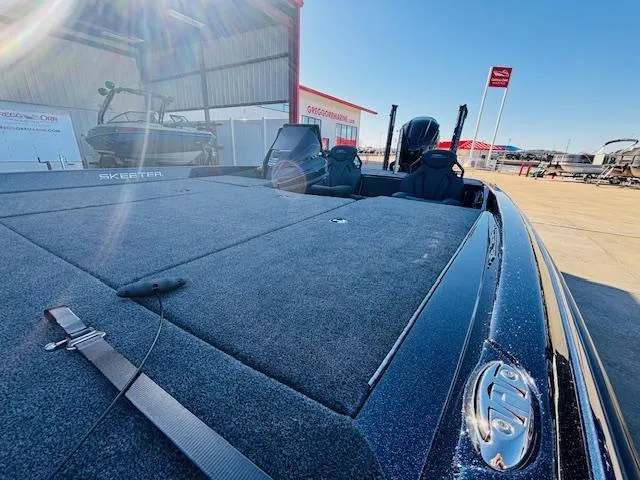 Slide: The Image of Skeeter ZXR21 2025 - 23