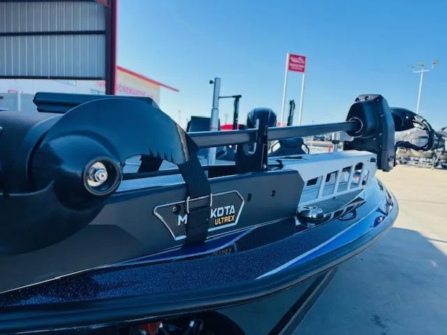 Slide: The Image of Skeeter ZXR21 2025 - 24