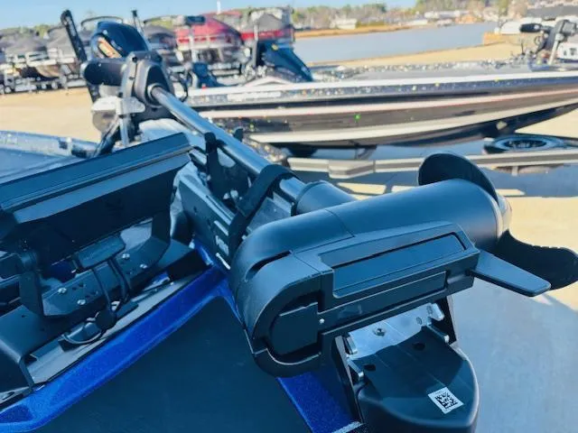 Slide: The Image of Skeeter ZXR21 2025 - 25