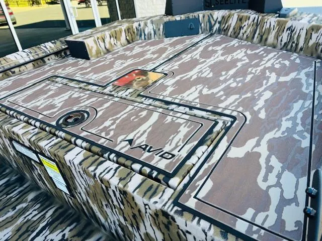 Slide: The Image of 2025 Avid 16 Commander boat with camouflage deck design. - 7