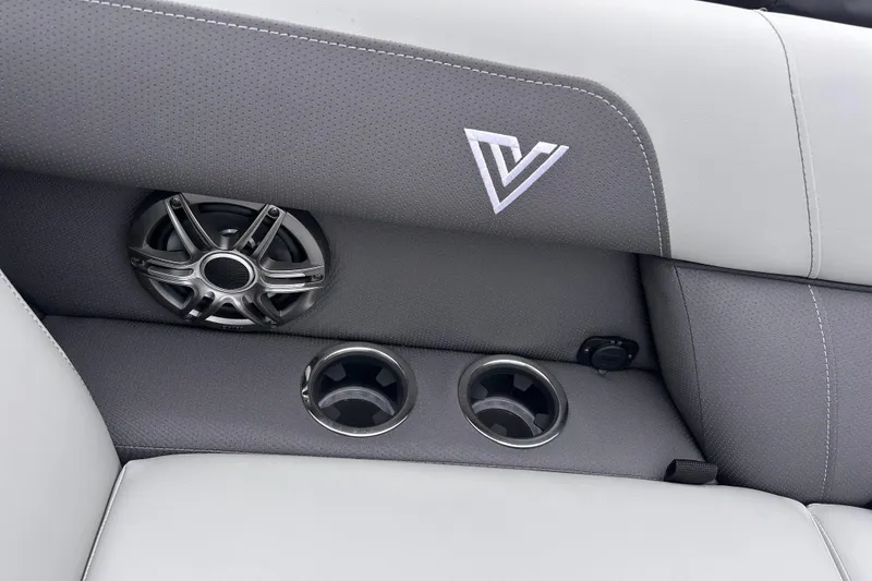 Slide: The Image of Viaggio Lago X-R 2025 interior with speaker and cup holders. - 11