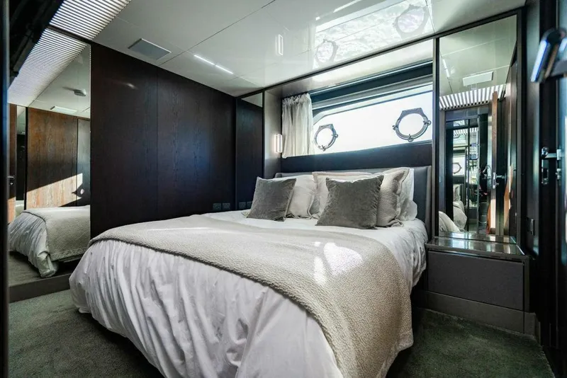 Slide: The Image of Luxurious bedroom interior of 2018 Ferretti Yachts 850 Motor Yacht. - 31