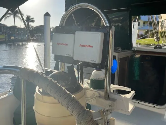 Slide: The Image of Cockpit of 1991 Hunter 30T sailboat with Autohelm navigation system. - 18