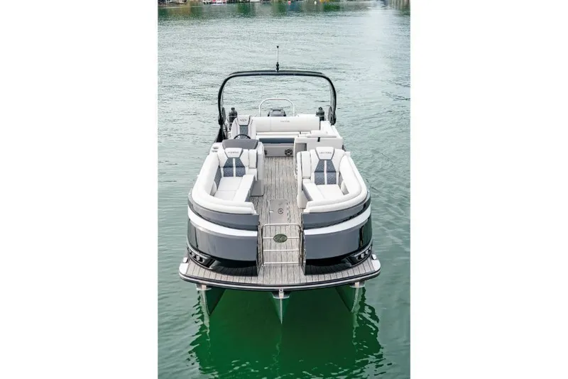 Slide: The Image of 2022-Harris-Grand-Mariner-250-MarineMax - 16