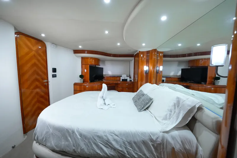 Slide: The Image of Azimut 68E 2007 - 63