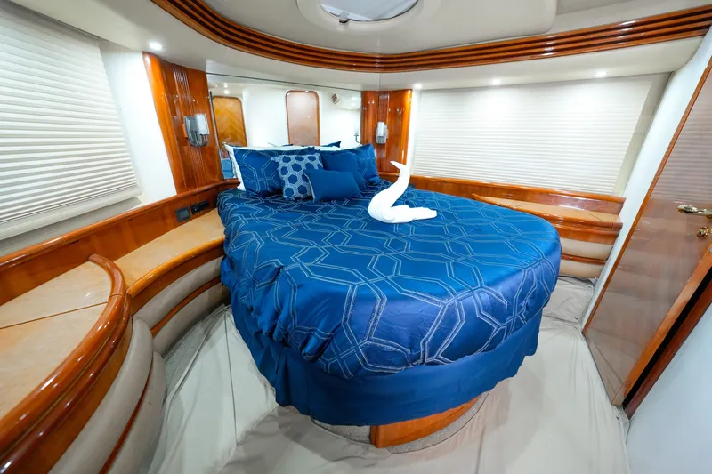 Slide: The Image of Azimut 68E 2007 - 68