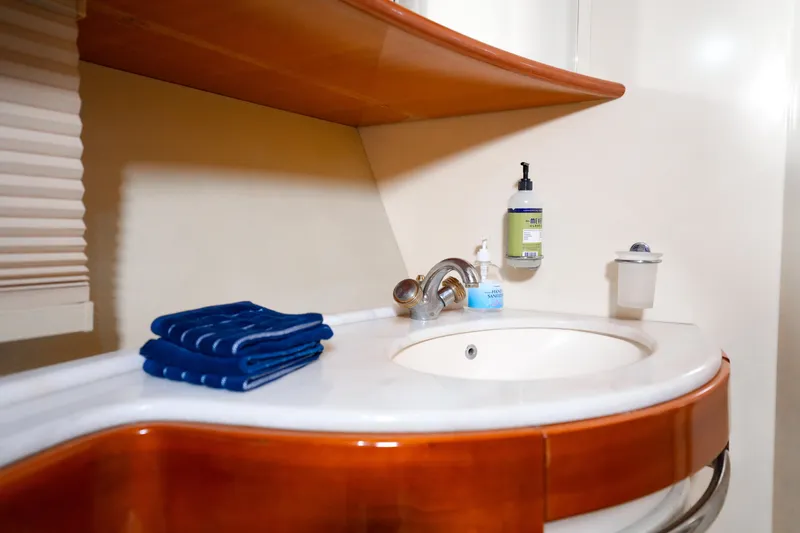 Slide: The Image of Azimut 68E 2007 - 74