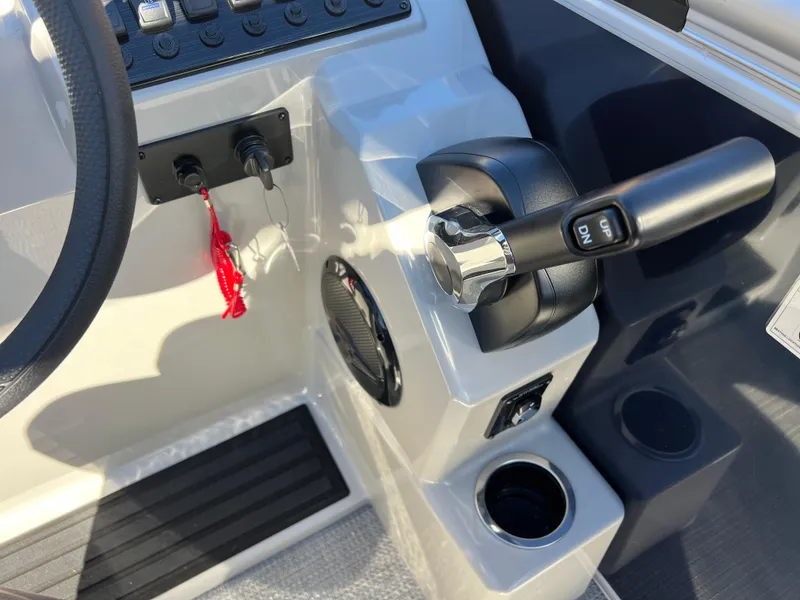 Slide: The Image of Control panel of 2025 Sylvan Mirage Fish 8522 Party Fish boat. - 30