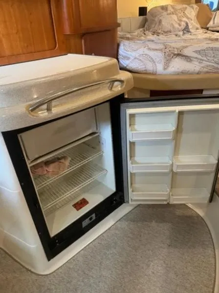 Slide: The Image of Chris-Craft 328 Express Cruiser 2003 - 11