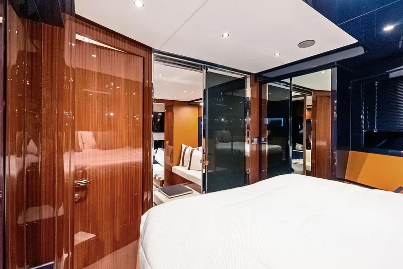 Slide: The Image of Master Stateroom - 29
