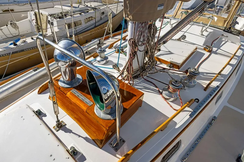 Slide: The Image of 1987 Hinckley Sou'wester 42 sailboat deck with winches and rigging. - 10