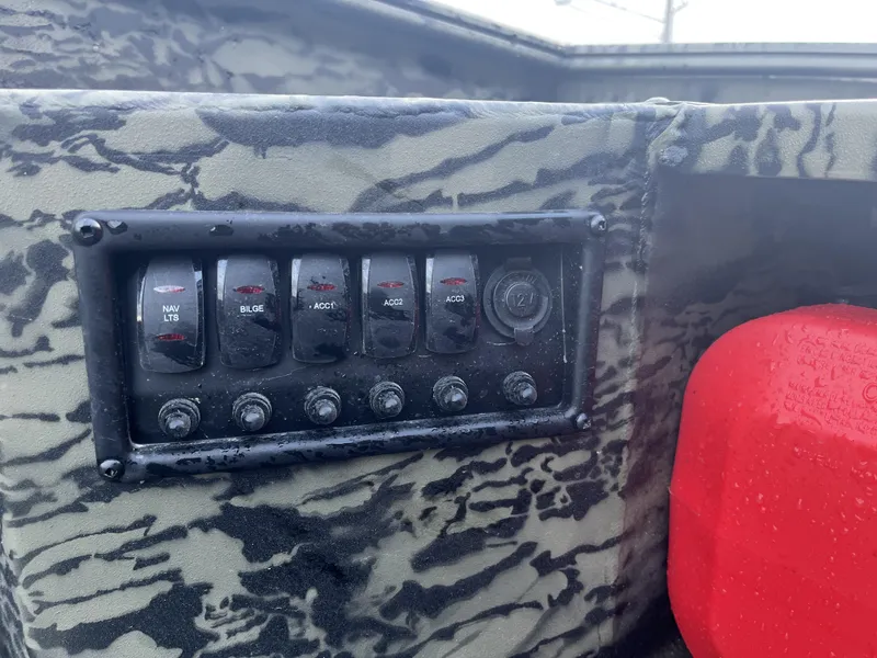 Slide: The Image of Tracker Grizzly 1650T Prairie Wings Edition 2025 - 5