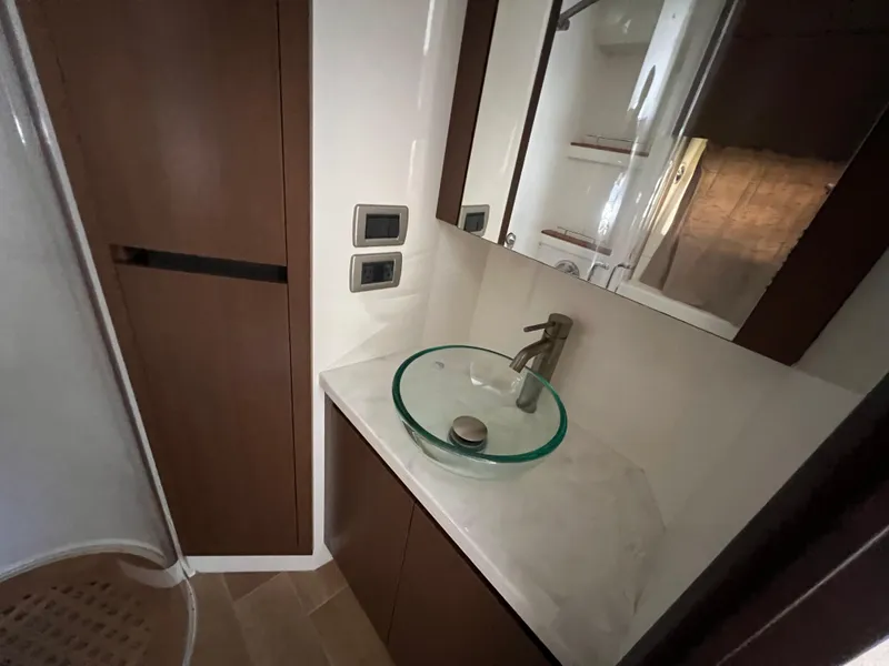 Slide: The Image of Sea Ray Sundancer 400 2017 - 53