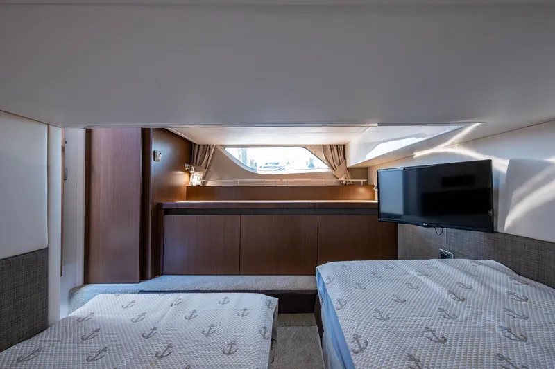 Slide: The Image of Sea Ray Sundancer 400 2017 - 58