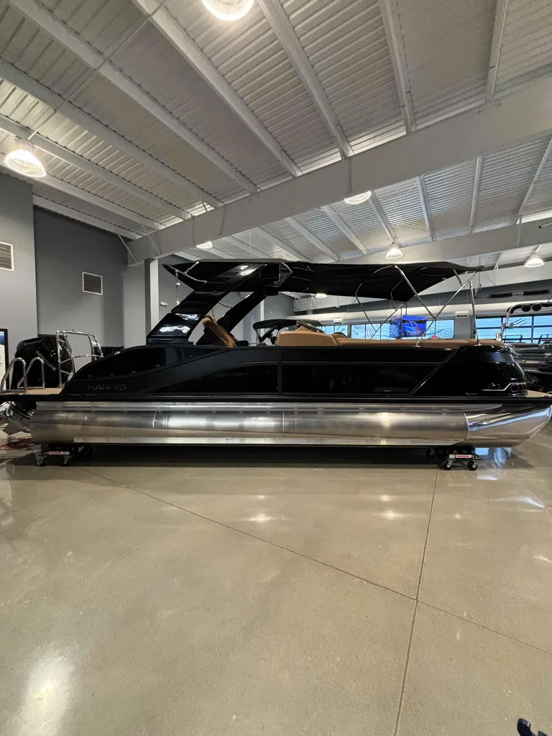 The Image of Harris Grand Mariner 250 2025 - 1