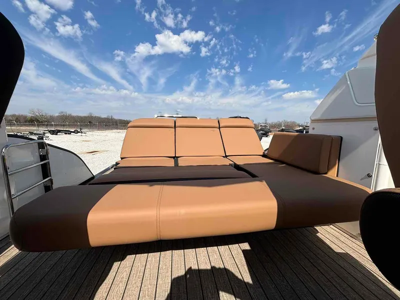 Slide: The Image of Harris Grand Mariner 250 2025 - 23