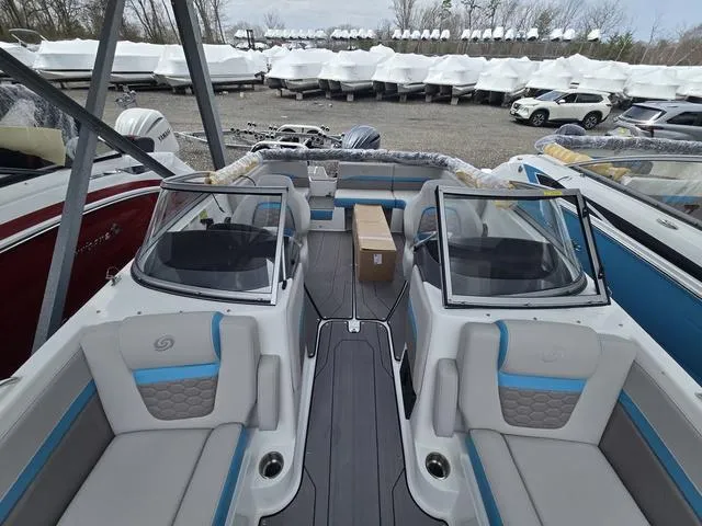 Slide: The Image of Hurricane SunDeck 217 OB 2025 - 11