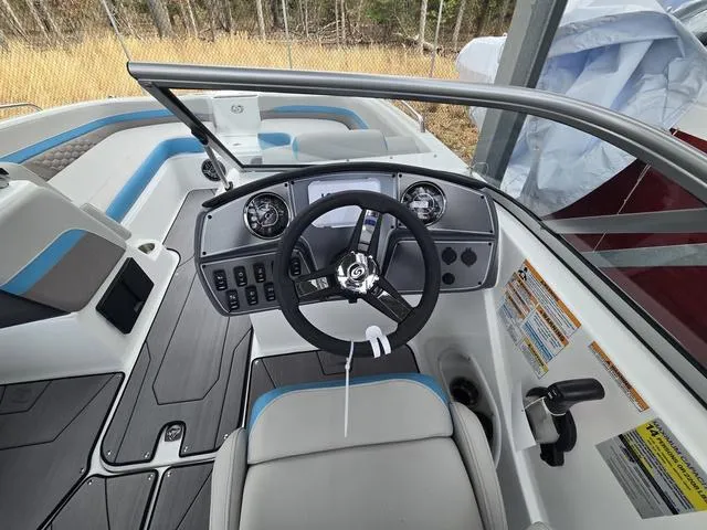 Slide: The Image of Hurricane SunDeck 217 OB 2025 - 9