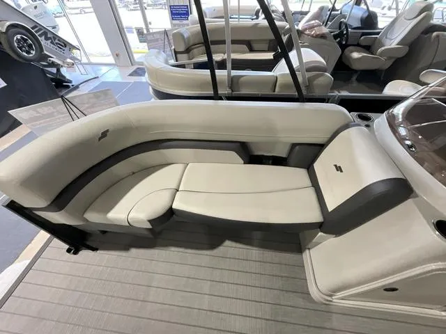 Slide: The Image of Starcraft EXS 3 2025 - 10