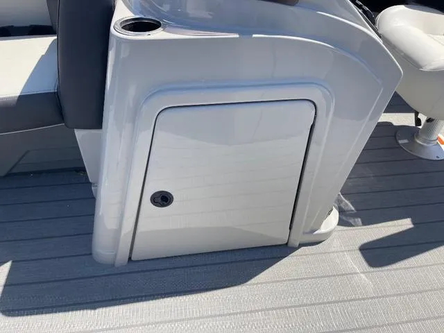 Slide: The Image of Starcraft EX 20 FD 2025 - 10