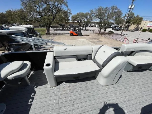 Slide: The Image of Starcraft EX 20 FD 2025 - 9