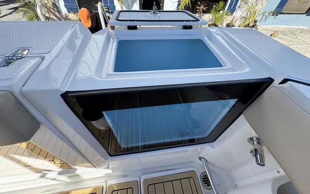 Slide: The Image of Drakkar 280 CC 2025 - 12