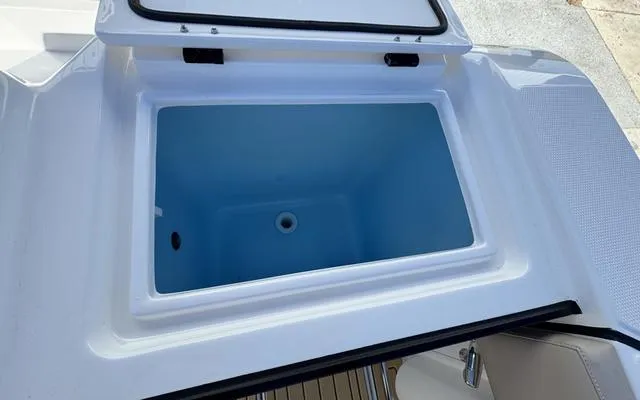 Slide: The Image of Drakkar 280 CC 2025 - 13