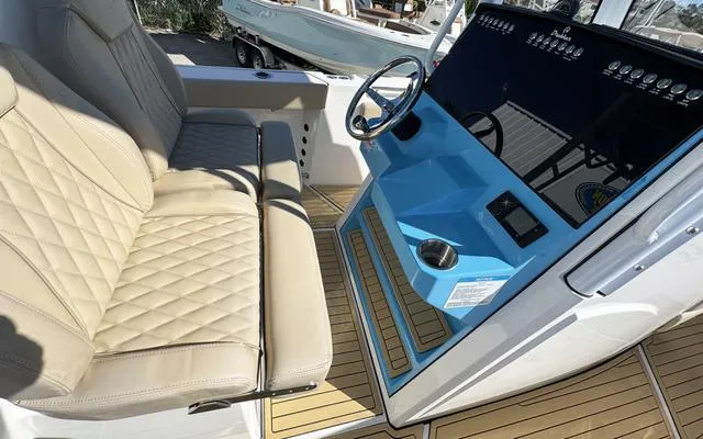 Slide: The Image of Drakkar 280 CC 2025 - 15