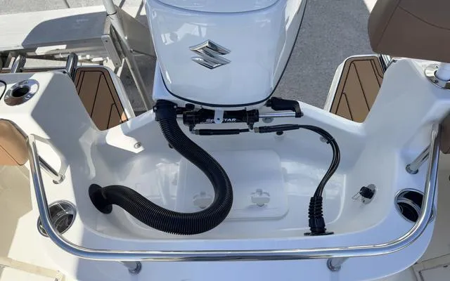 Slide: The Image of Pioneer 222 Sportfish 2025 - 17