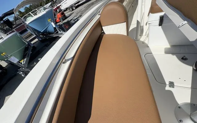 Slide: The Image of Pioneer 222 Sportfish 2025 - 36