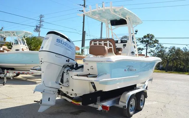 Slide: The Image of Pioneer 222 Sportfish 2025 - 9