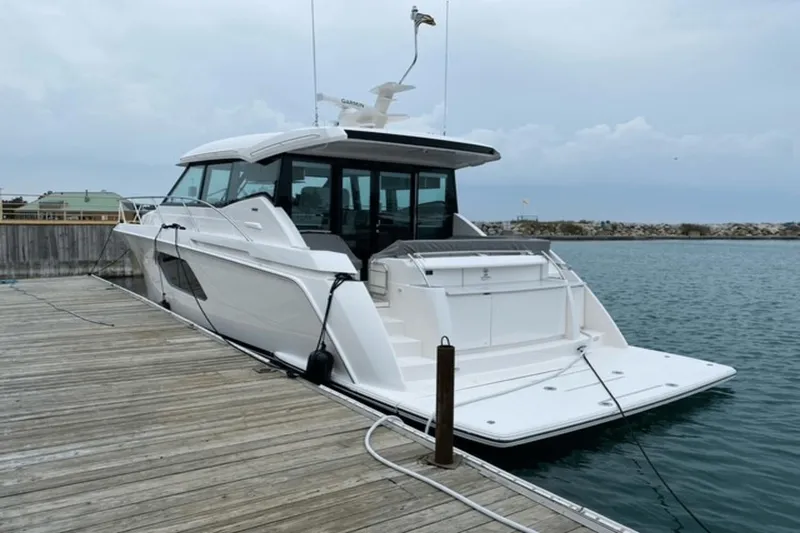 Slide: The Image of Tiara 49 COUPE 2023 - 0