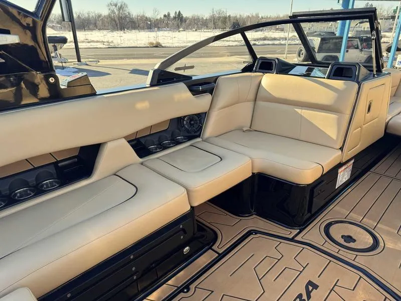 Slide: The Image of Moomba Craz 2024 - 10