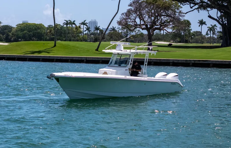 Slide: The Image of Edgewater 320CC 2019 - 62