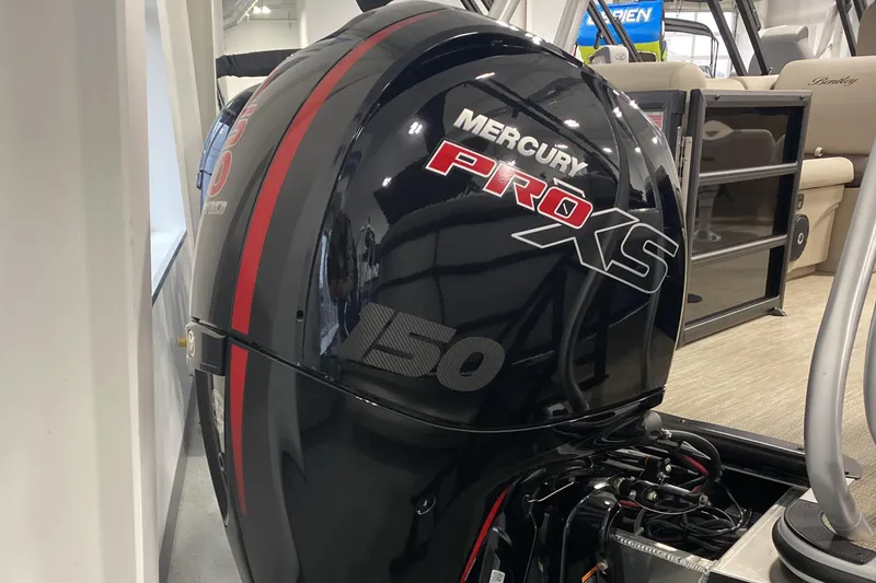 Slide: The Image of Mercury Pro XS 150 engine on 2025 Bentley Pontoons 223 NAVIGATOR boat. - 4