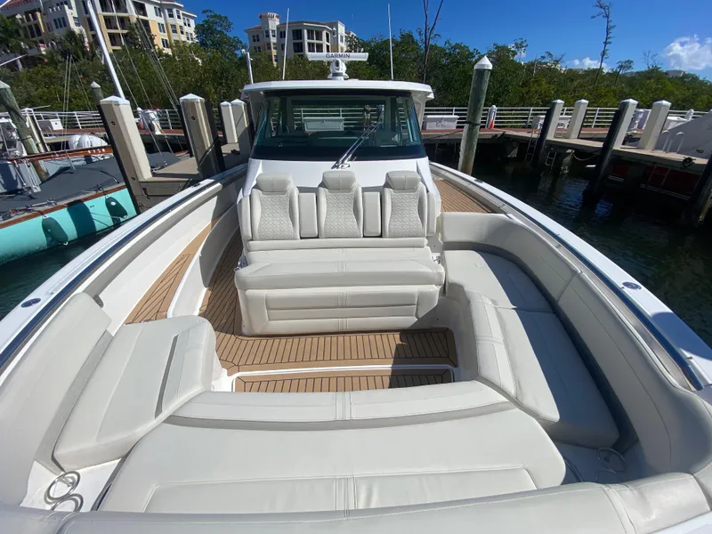 Slide: The Image of Bow Aft Facing - 34