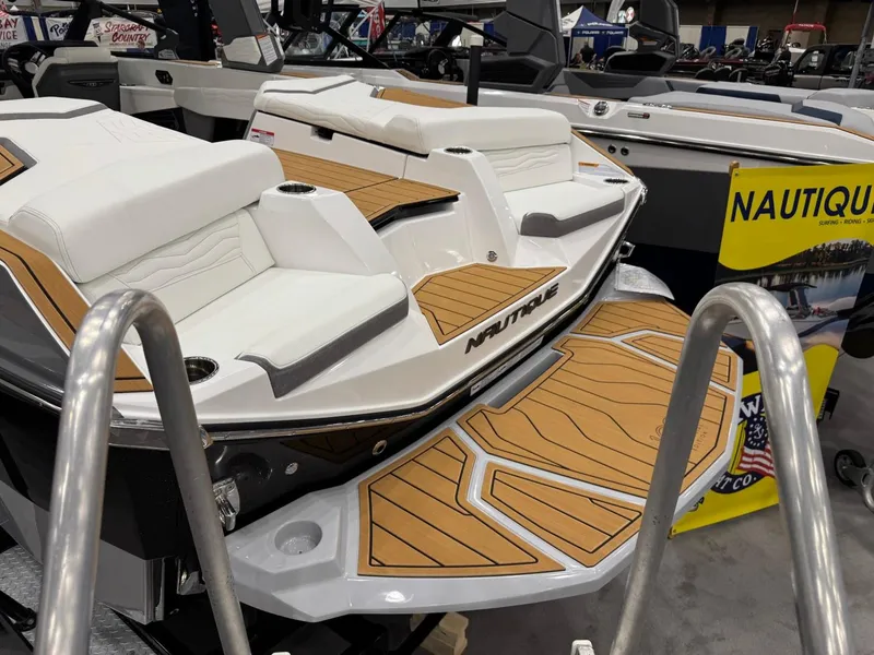 Slide: The Image of Nautique Super Air Nautique G23 2025 - 7