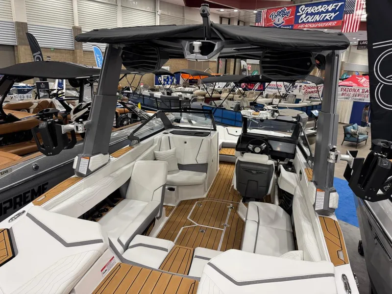 Slide: The Image of Nautique Super Air Nautique G23 2025 - 8