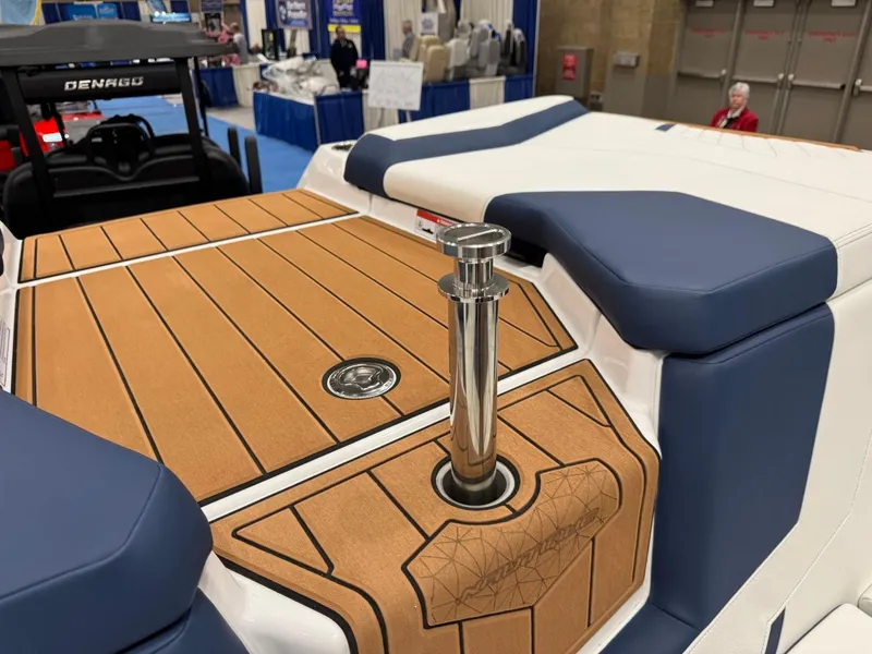 Slide: The Image of Nautique Super Air Nautique GS22 2025 - 10