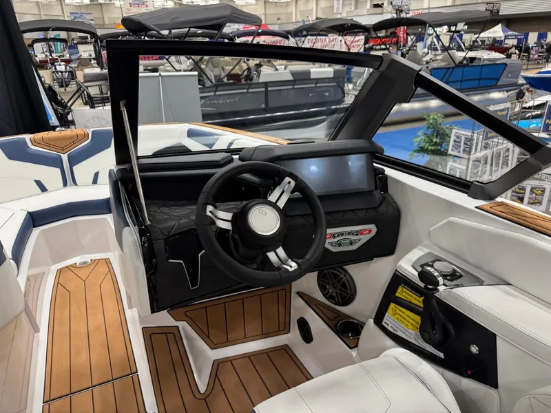 Slide: The Image of Nautique Super Air Nautique GS22 2025 - 11