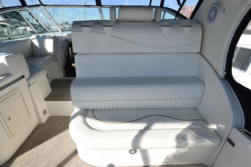 Slide: The Image of Cruisers 4450 Express Motor Yacht 2000 - 10