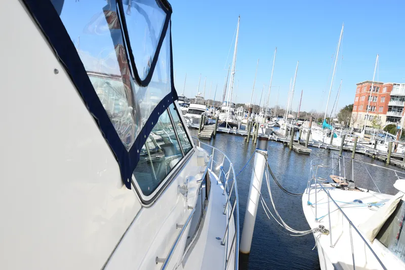 Slide: The Image of Cruisers 4450 Express Motor Yacht 2000 - 101