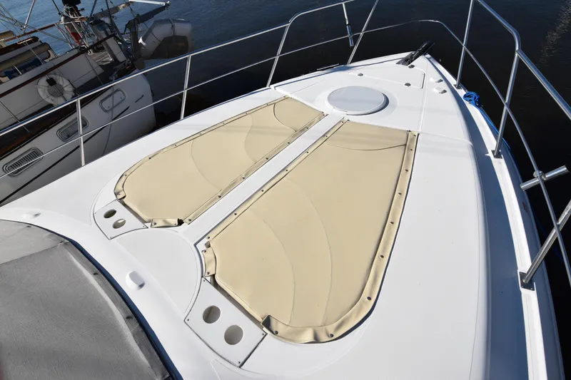Slide: The Image of Cruisers 4450 Express Motor Yacht 2000 - 107