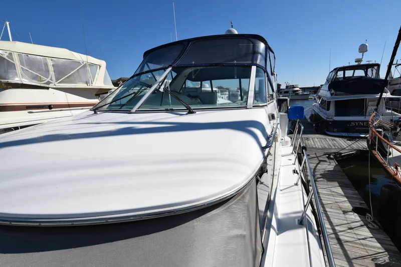 Slide: The Image of Cruisers 4450 Express Motor Yacht 2000 - 115