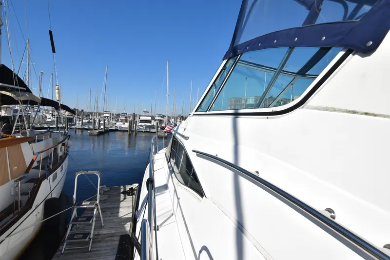 Slide: The Image of Cruisers 4450 Express Motor Yacht 2000 - 117