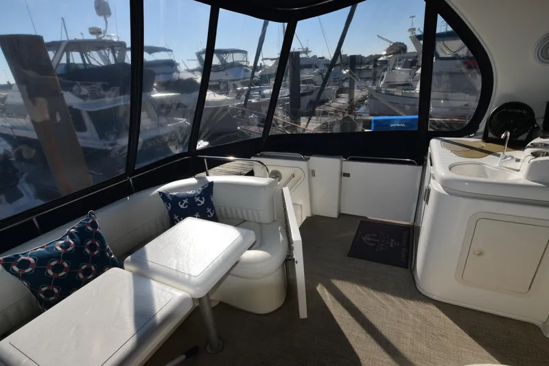 Slide: The Image of Cruisers 4450 Express Motor Yacht 2000 - 12