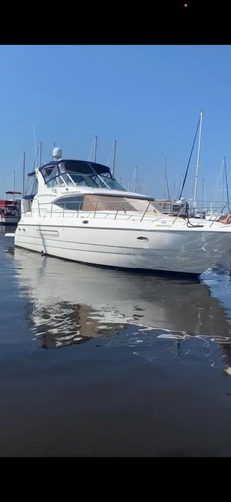 Slide: The Image of Cruisers 4450 Express Motor Yacht 2000 - 124