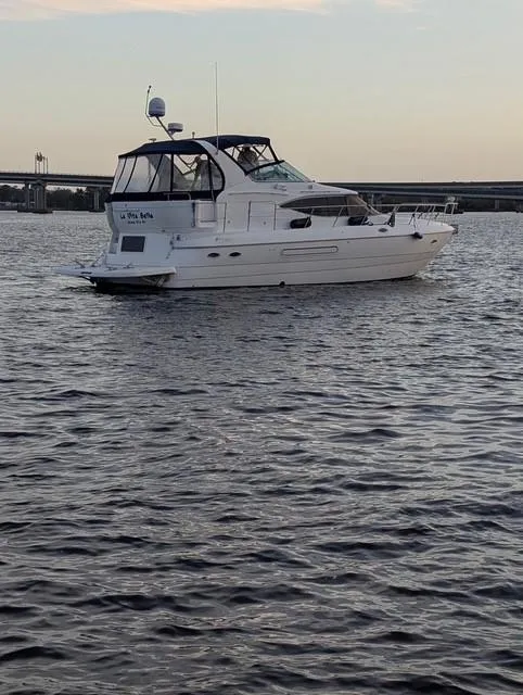 Slide: The Image of Cruisers 4450 Express Motor Yacht 2000 - 125