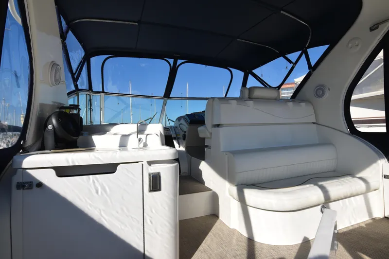 Slide: The Image of Cruisers 4450 Express Motor Yacht 2000 - 13