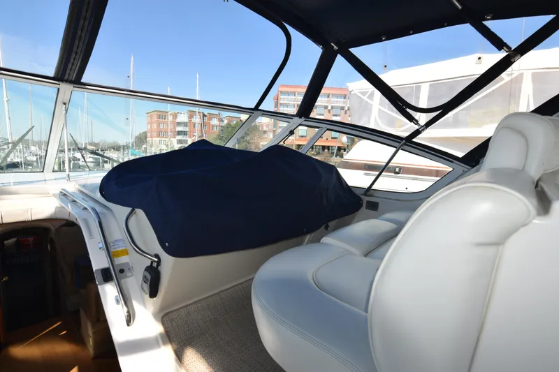 Slide: The Image of Cruisers 4450 Express Motor Yacht 2000 - 22